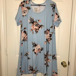 1X blue floral tshirt dress